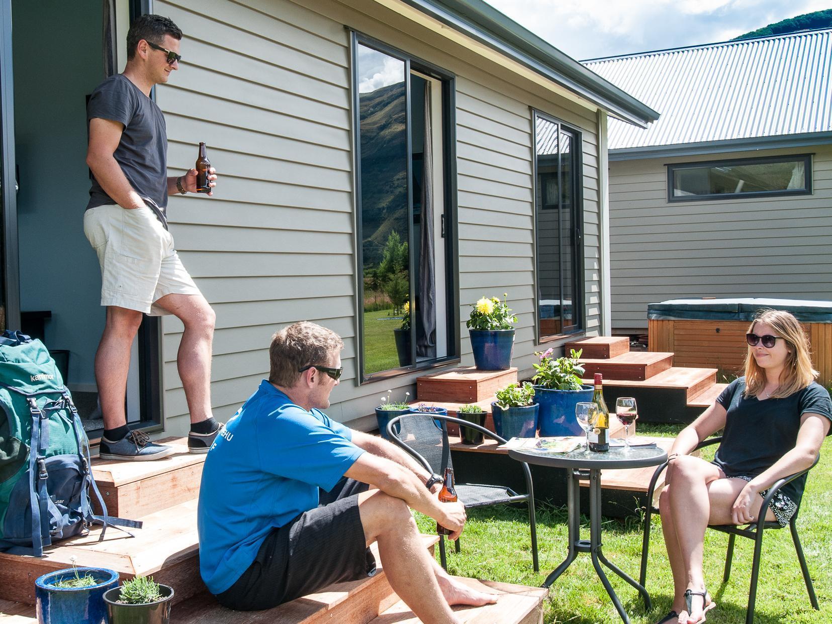 Glenorchy Peaks Bed And Breakfast Exterior photo