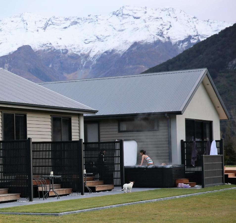 Glenorchy Peaks Bed And Breakfast Exterior photo